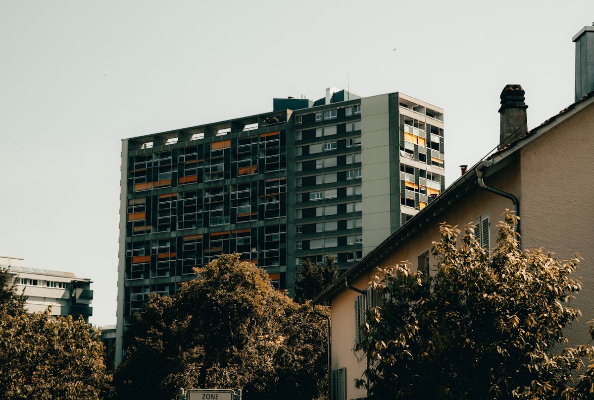 Berner Wohnblock 1970er – typisches Eternit-Zeitalter